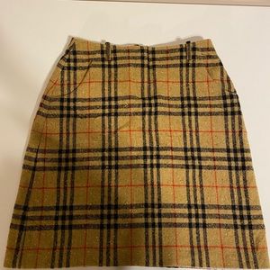 💯Authentic Burberry Wool Skirt
